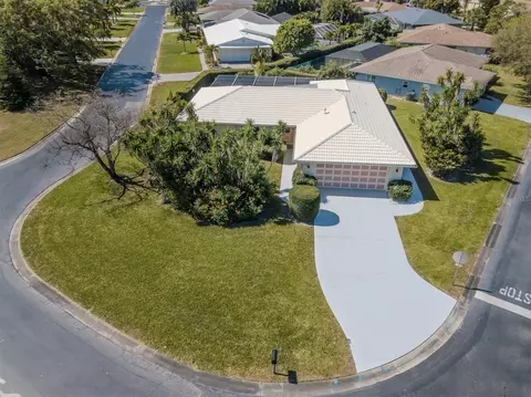 1033 Burning Oak Ct, Venice, FL 34293