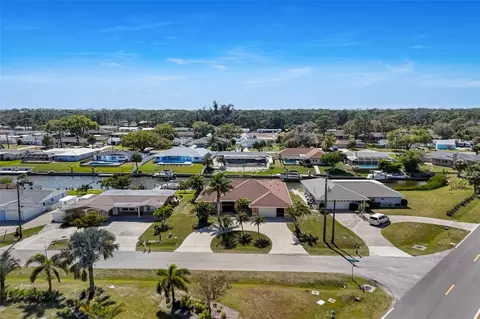 1996 Greenlawn Dr, Englewood, FL 34223