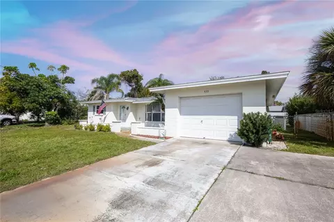 435 Hazelwood Rd, Venice, FL 34293