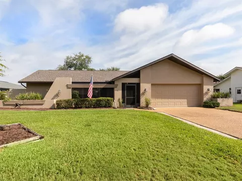 1102 Sklar Dr E, Venice, FL 34293