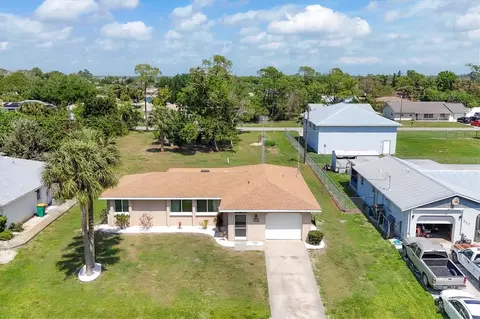 560 Grove Ave NW, Port Charlotte, FL 33952