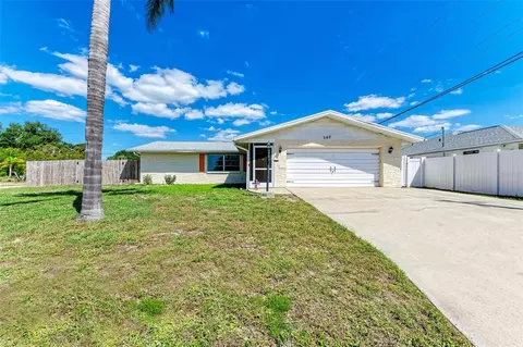 240 Parkview Dr, Venice, FL 34293