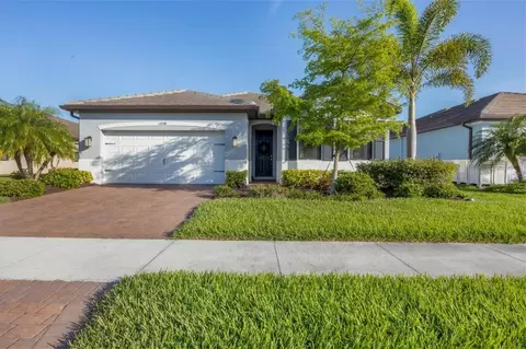 12048 Lovegrass St, Venice, FL 34293