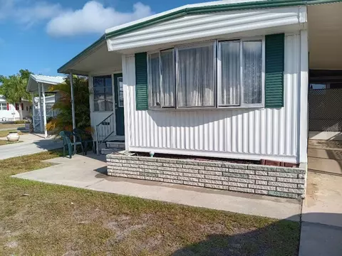 646 N Green Cir #97, Venice, FL 34285