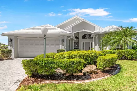 300 Bermuda Ct #15, Venice, FL 34293