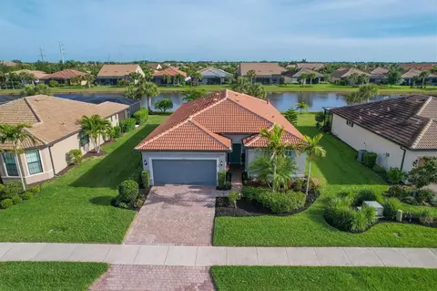 13870 Sayda St, Venice, FL 34293