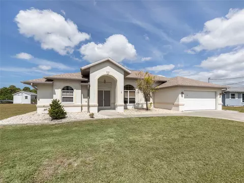 49 Fountain St, Port Charlotte, FL 33953
