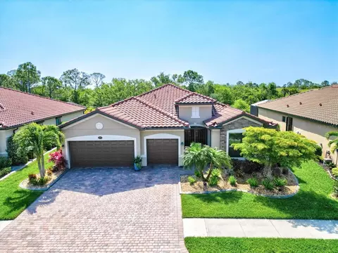 13747 Vancanza Dr, Venice, FL 34293