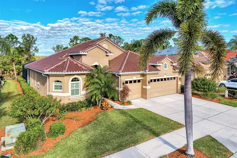 1221 Creek Nine Dr, North Port, FL 34291