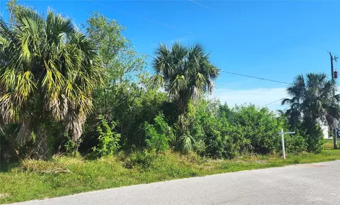 2425 Vance Ter, Port Charlotte, FL 33981