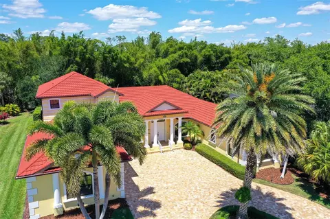 1449 Vermeer Dr, Nokomis, FL 34275