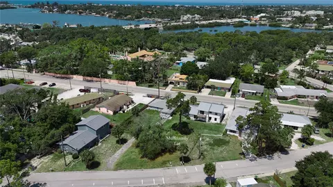 Nippino Trail, Nokomis, FL 34275