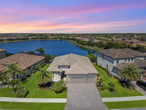 13198 Famiglia Dr, Venice, FL 34293