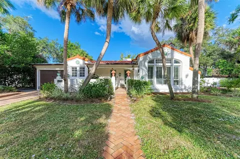 7413 Broughton St, Sarasota, FL 34243