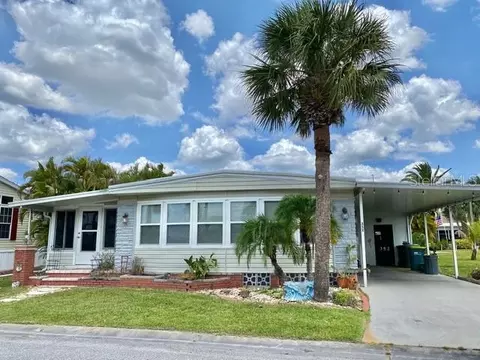 2100 Kings Hwy #352, Port Charlotte, FL 33980