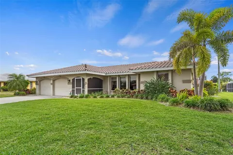 437 E Rossetti Dr, Nokomis, FL 34275