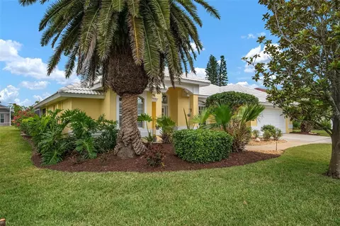 531 Lake Of The Woods Dr, Venice, FL 34293