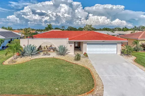 22 Brentwood Ln, Englewood, FL 34223