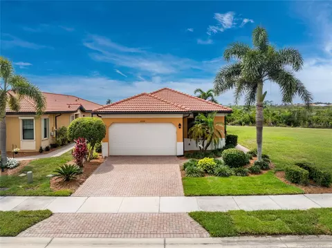 10538 Crooked Creek Dr, Venice, FL 34293