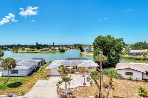 1616 W Neponsit Dr, Venice, FL 34293