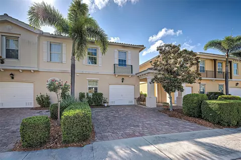 1537 Burgos Dr, Sarasota, FL 34238