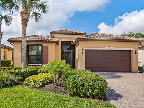 20247 Pezzana Dr, Venice, FL 34292