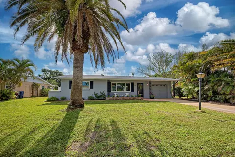 138 Algiers Dr, Venice, FL 34293