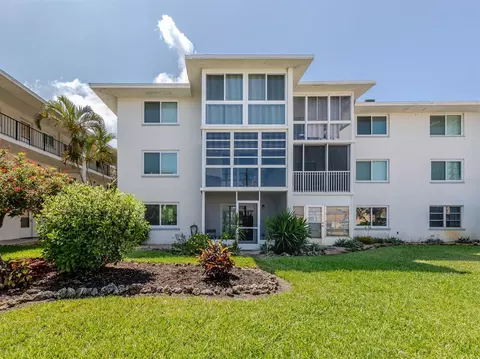 708 Tamiami Trl S #107, Venice, FL 34285