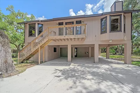 716 Brentwood Dr, Venice, FL 34292