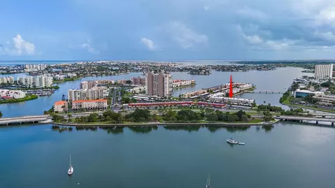 7401 Bay Island Dr S #334, South Pasadena, FL 33707