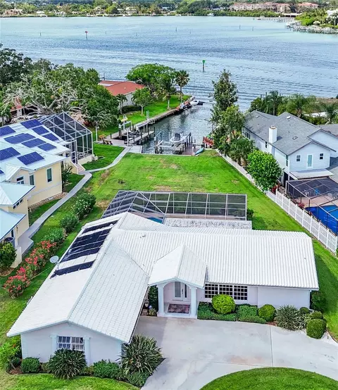 396 Bayshore Dr, Venice, FL 34285