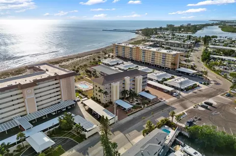 1200 Tarpon Center Dr #406, Venice, FL 34285