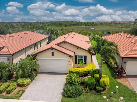 10385 Crooked Creek Dr, Venice, FL 34293