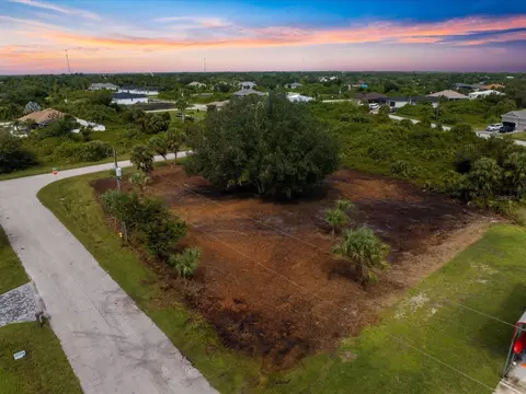 10090 Rydell St, Port Charlotte, FL 33981