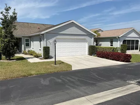 682 Ironwood Cir #121, Venice, FL 34292