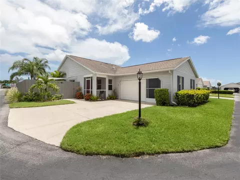 668 Ironwood Cir #116, Venice, FL 34292