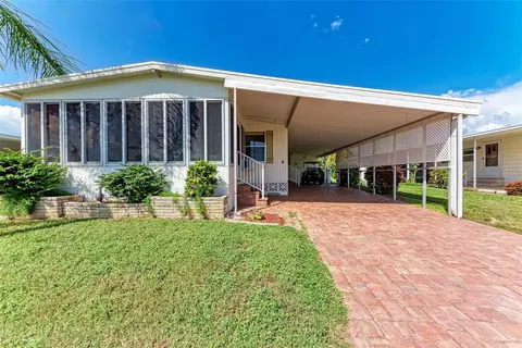 4 N Buena Vista Ave, Englewood, FL 34223