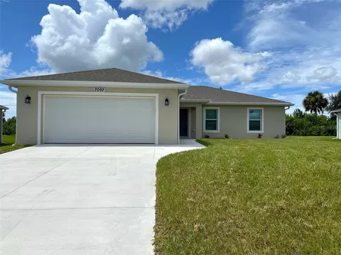 7097 Plantation St, Englewood, FL 34224
