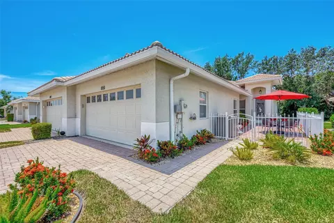 1051 Topelis Dr, Englewood, FL 34223
