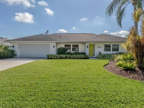 1228 Pine Needle Rd, Venice, FL 34285