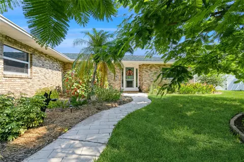 1220 Poplar Ave, Venice, FL 34285