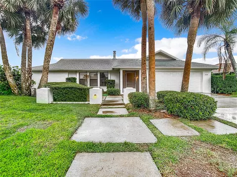 1023 River Oaks Ct, Venice, FL 34293