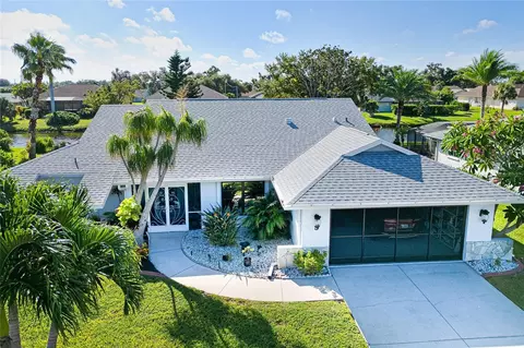 9 Bunker Ln, Rotonda West, FL 33947