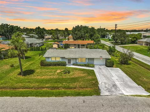130 Treasure Rd, Venice, FL 34293