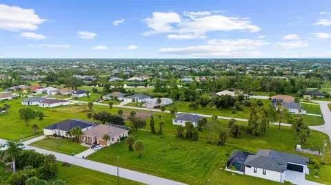 70 Tee View Rd, Rotonda West, FL 33947
