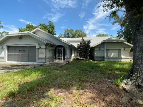 880 Keyway Rd, Englewood, FL 34223