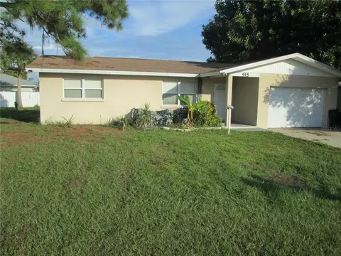 915 Nantucket Rd, Venice, FL 34293