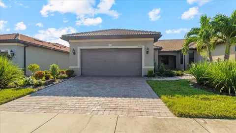 19186 Rosamaria St, Venice, FL 34293