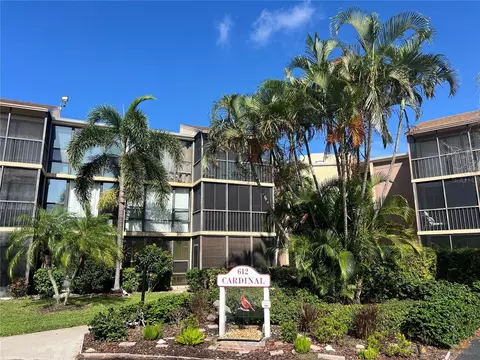 612 Bird Bay Dr S #111, Venice, FL 34285