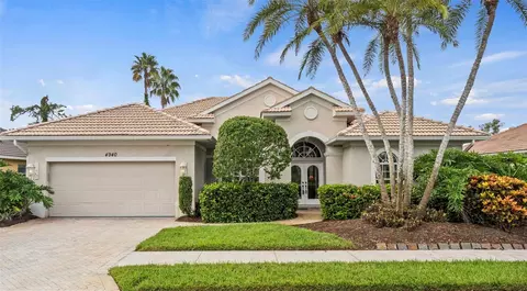 4940 Bella Terra Dr, Venice, FL 34293